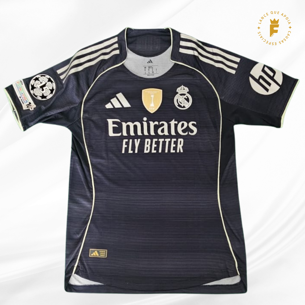 Camisa Real Madrid 2025-26 vers jogador, N7, autografada Vini Jr.