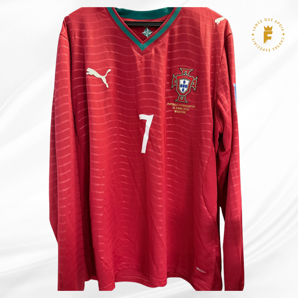 Camisa Portugal Copa do Mundo FIFA de 2026 versão usada jogo Portugal x Uzbequistão, N7, autografada Cristiano Ronaldo. 