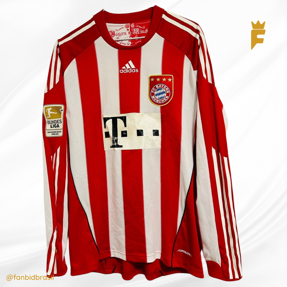 Camisa oficial do Bayern Munique 2010/11 Pranjic autografada, usada em jogo