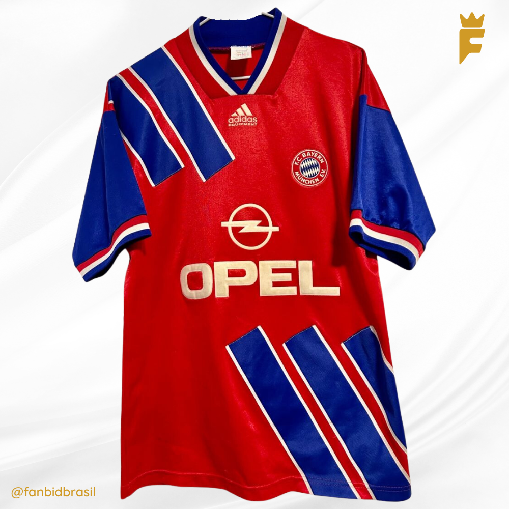 Camisa oficial do Bayern Munique 1994/95 autografada Lothar Matthãus