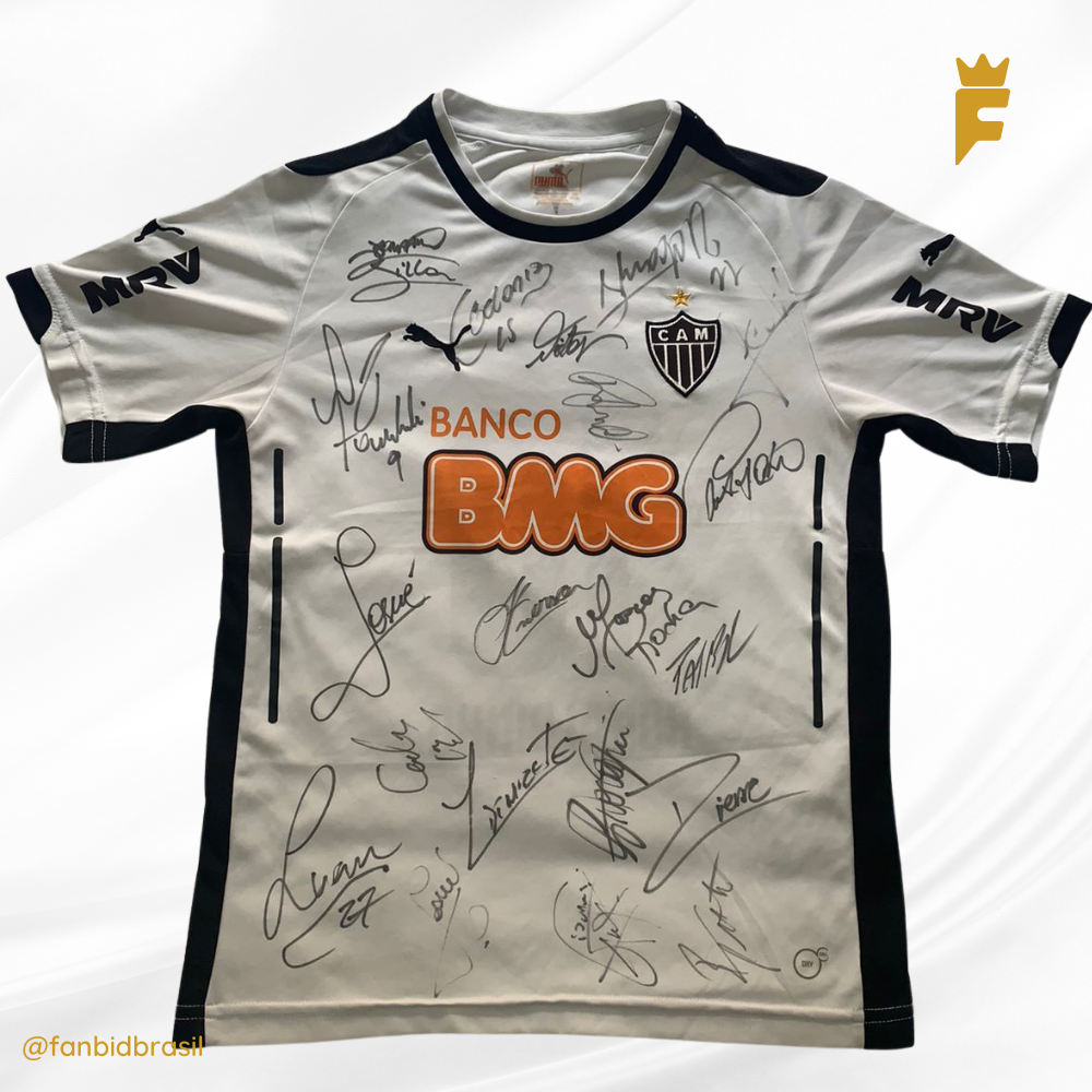 Camisa oficial do Atlético 2014 autografada por vários jogadores e Ronaldinho Gaucho campeões da Libertadores 2013