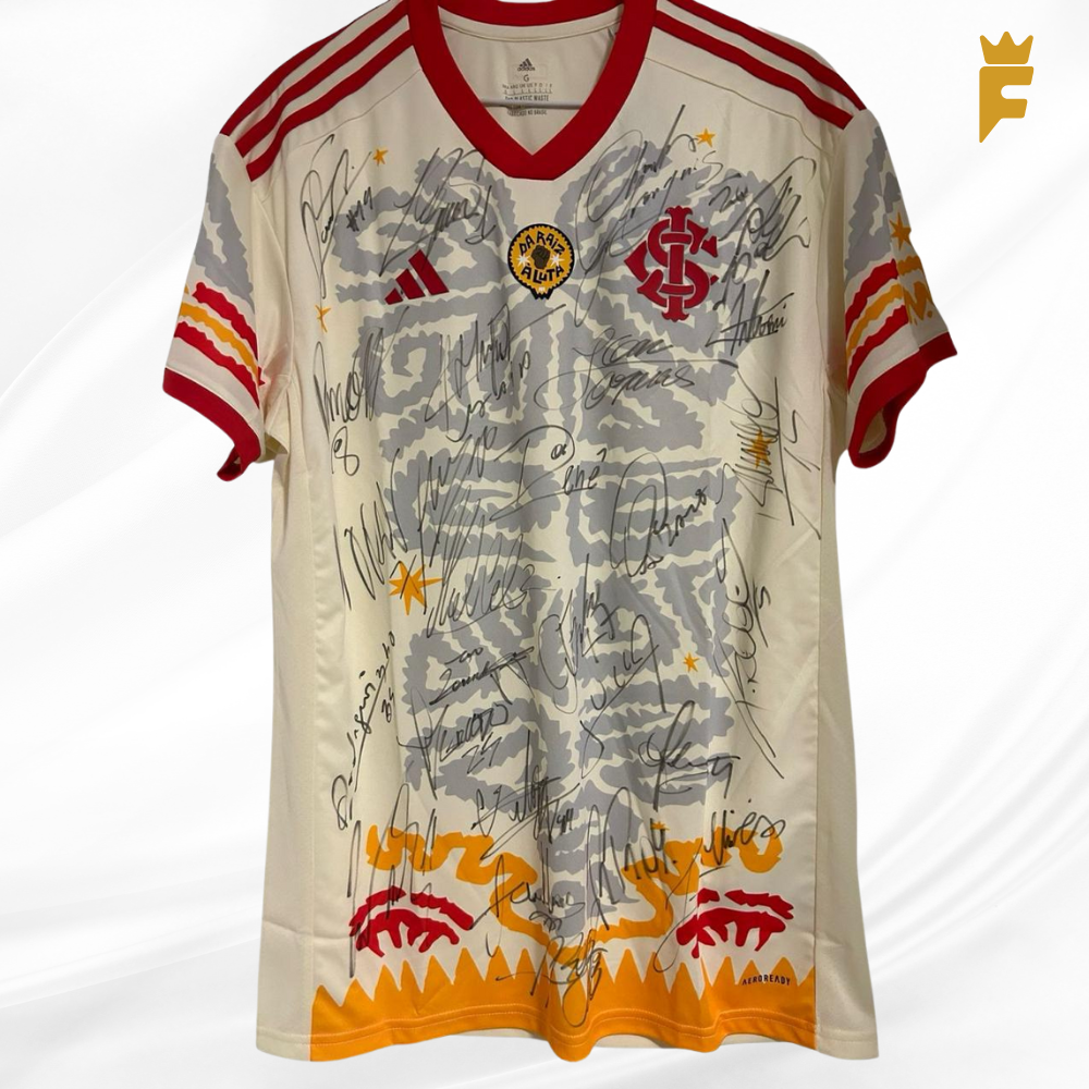 Camisa Internacional 2024 edicao limitada Consciência Negra, autografada todo elenco