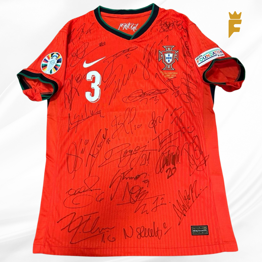 Camisa Portugal Euro 2024, versão jogador, autografada todo elenco