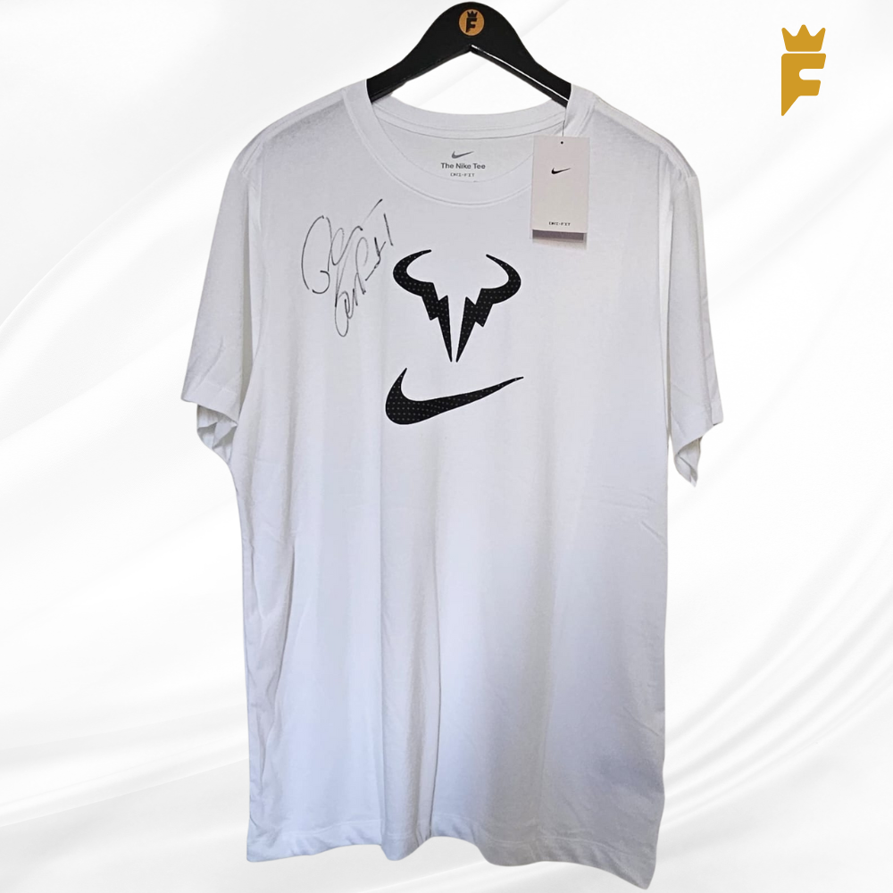 Camiseta Nike oficial linha Nadal autografada