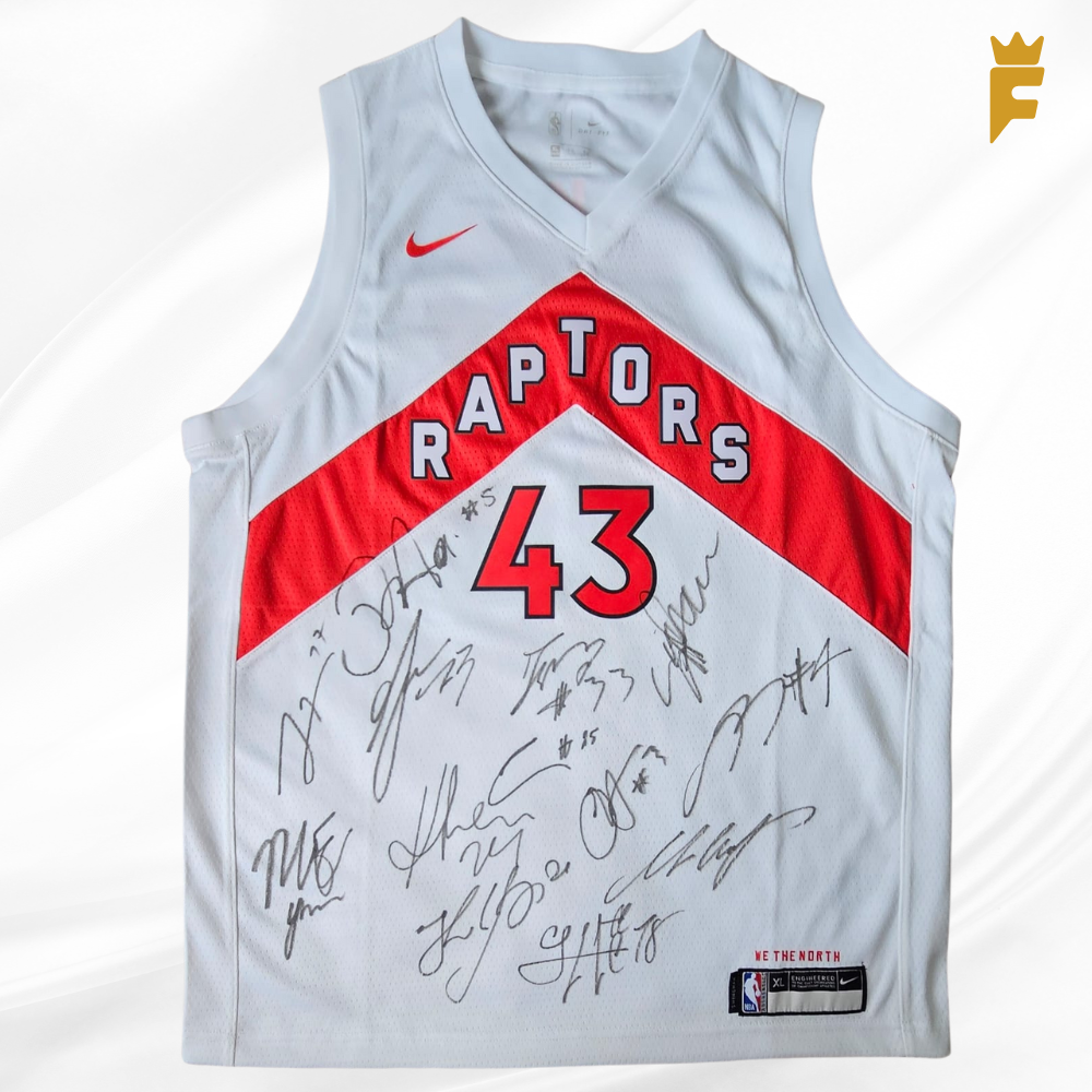 Camisa original Nike NBA 2021/22, RAPTORS, autografada 13 jogadores 