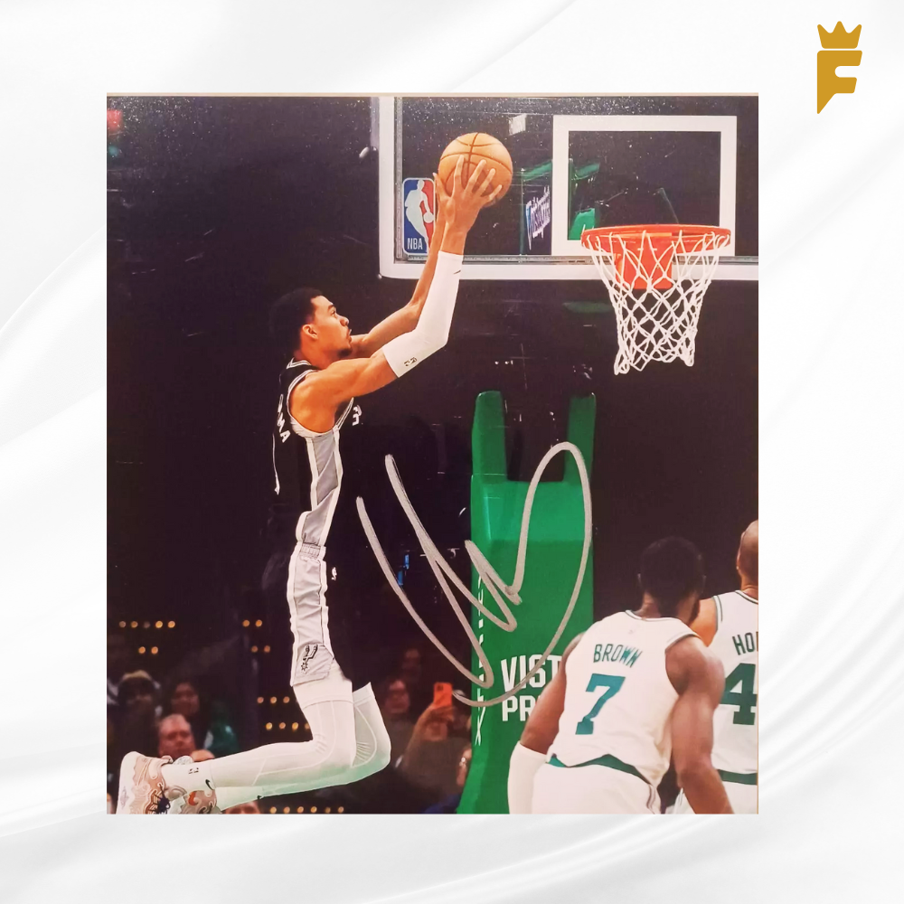 Foto Spurs NBA, autografada Wembanyama